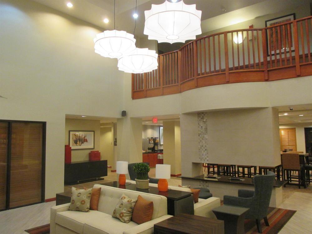 Holiday Inn Express & Suites Cedar Falls - Waterloo By Ihg ภายนอก รูปภาพ