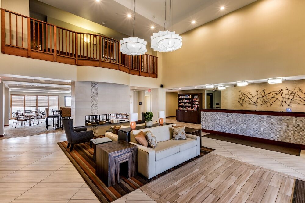 Holiday Inn Express & Suites Cedar Falls - Waterloo By Ihg ภายนอก รูปภาพ